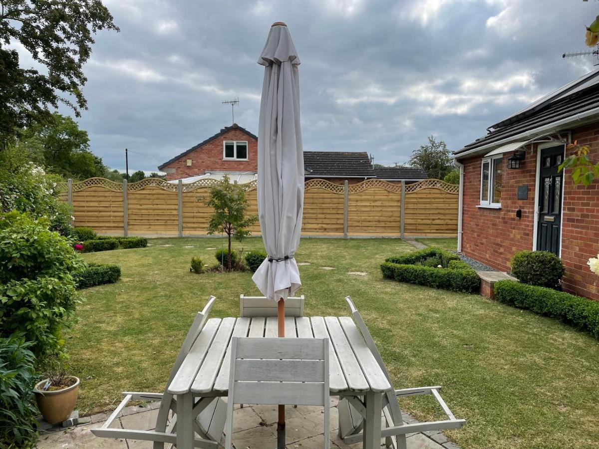 Villa The Hideaway Stratford-upon-Avon Esterno foto